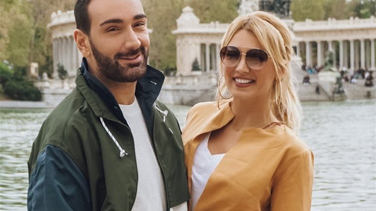 Νίκος Κοκλώνης : Οι καυστικές ατάκες για τη Σπυροπούλου, τα ταξίδια στη Μύκονο και τις βόλτες με τα φουσκωτά