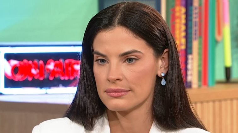 Χριστίνα Μπόμπα: &quot;Είναι πάρα πολύ δύσκολο να κλέβεις τη στιγμή από τα παιδιά για να κάνεις stories&quot;