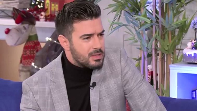 Ο Γιάννης Τσιμιτσέλης μόλις ανακοίνωσε το τέλος του &quot;Έλα στη θέση μου&quot;;