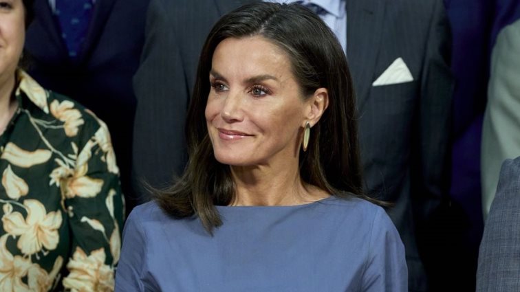 Hollywood Report | Η βασίλισσα Λετίθια στο Netflix &amp; ο Russell Crowe οικογενειακά με τη 31χρονη σύντροφο