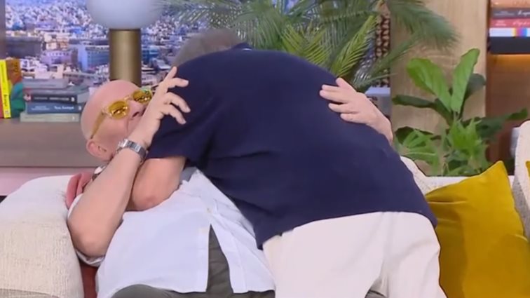 Η θερμή on air υποδοχή στο Λάκη Παπαδόπουλο από τον Ανδρέα Μικρούτσικο