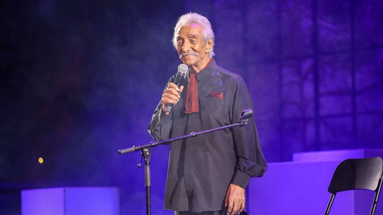 Κώστας Χατζής: &quot;Με έβλεπαν ως τον &quot;γύφτο&quot; τον &quot;τσιγγάνο&quot; αλλά συνειδητοποιούσα ότι δεν γνωρίζουν τι σημαίνει..&quot;