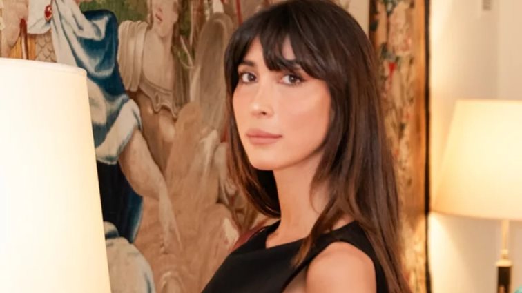 Η Χριστιάνα Μπέτα στο κομμωτήριο | Η γαλλική αλλαγή στα μαλλιά της λίγο πριν τις διακοπές της