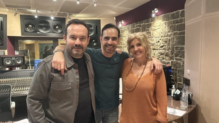 Κώστας Μακεδόνας - &quot;Λίγο- Λίγο&quot; | Κυκλοφόρησε το τραγούδι που ακούγεται στη Famagusta