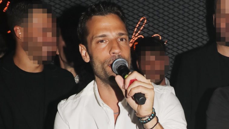 Ο Κωνσταντίνος Αργυρός σε βραδινή έξοδο