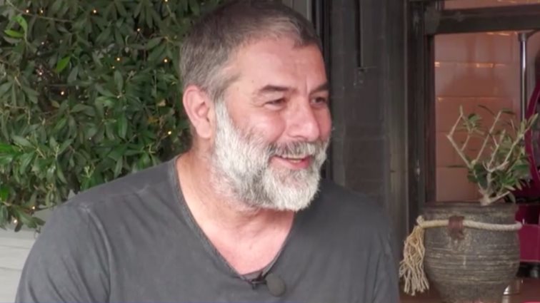 Η τρυφερή εξομολόγηση του Βασίλη Μπισμπίκη για τη Δέσποινα Βανδή: &quot;Η ζωή μου χρωστούσε έναν τέτοιο έρωτα&quot;