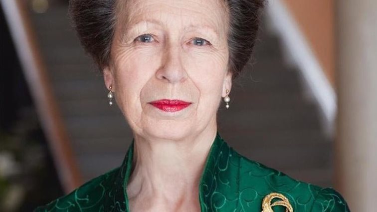 Πριγκίπισσα Άννα: Οι νέες φωτογραφίες της με αφορμή τα 70α γενέθλιά της