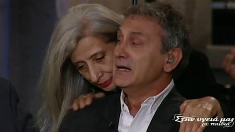 Γιώργος Νταλάρας: Κατέρρευσε στον αέρα της εκπομπής «Στην υγειά μας ρε παιδιά»