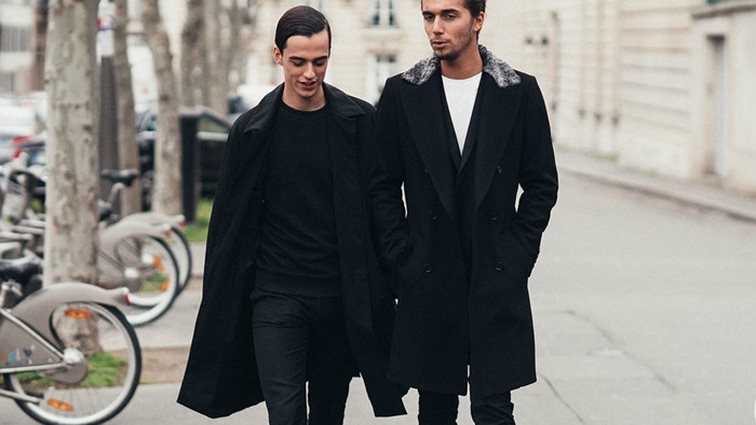 Πώς να έχεις ξεχωριστό στυλ όταν επιβάλλεται το casual: Όταν δεν χρειάζεται να φορέσεις τίποτα παραπάνω από τζιν και sneakers