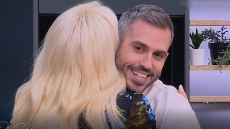 Ο Γιώργος Τσούλης επέστρεψε στην "Ελένη" &amp; η Ελένη Μενεγάκη του ευχήθηκε