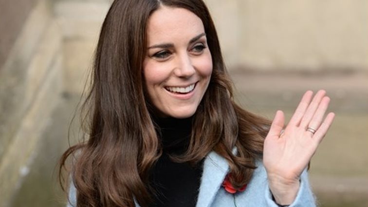 Kate Middleton: Στο πλευρό της βασίλισσας Ελισάβετ στην πρώτη δημόσια εμφάνισή της μετά από καιρό