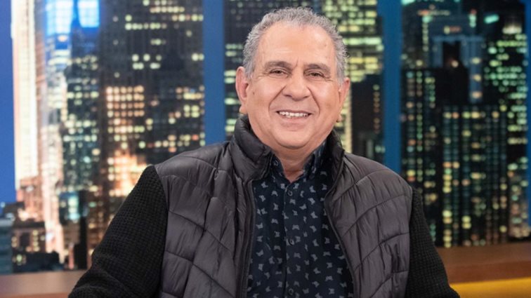 Κώστας Καζάκας: "Ο πατέρας μου έγινε έξαλλος όταν του είπα ότι θέλω να γίνω ηθοποιός. Δεν μου έδωσε δραχμή για τρία χρόνια"