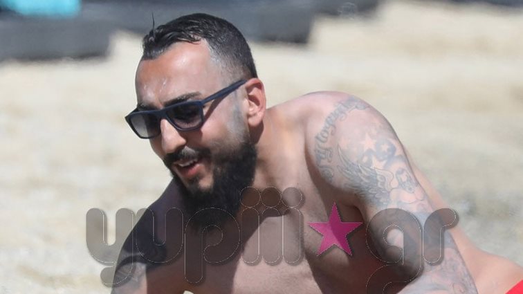 Κώστας Μήτρογλου: Οικογενειακές στιγμές με τη σύζυγο και τον γιο του! Όλες οι φωτογραφίες