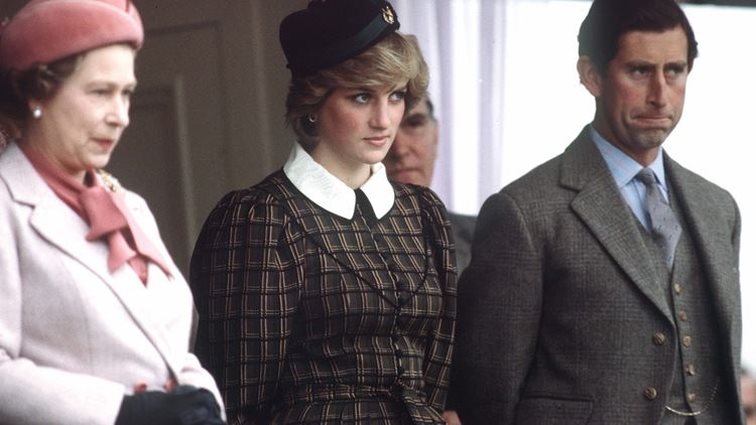 Πριγκίπισσα Diana | Όταν ζήτησε να κάνουν παρατήρηση στη βασίλισσα Ελισάβετ σε δείπνο στο Παλάτι