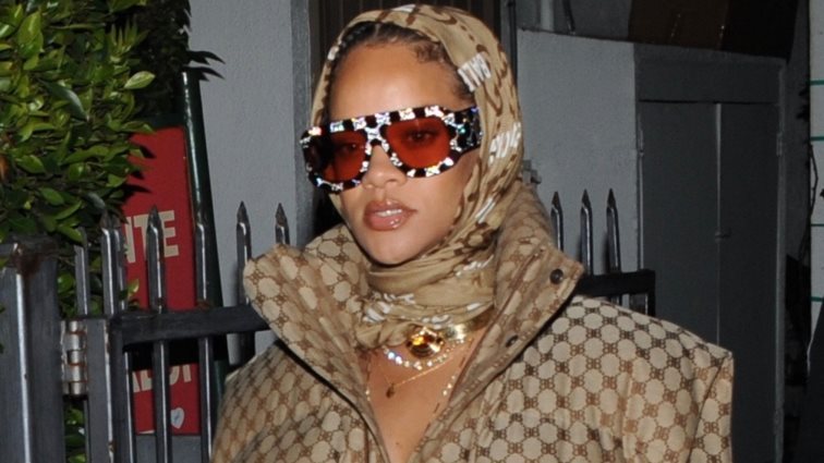 Hollywood Report | Η Rihanna σε νέα εμφάνιση &amp; ο Kanye West στη Νέα Υόρκη