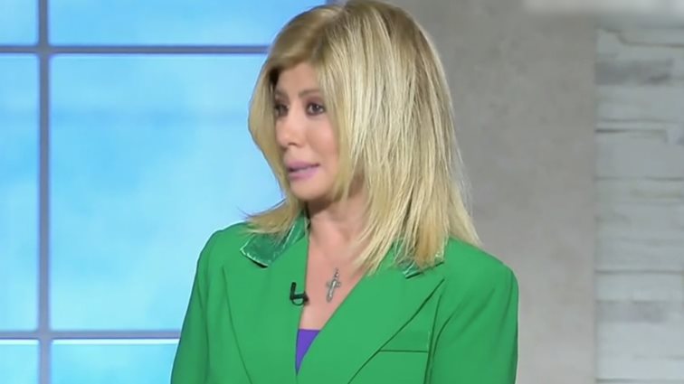 Η Ζήνα Κουτσελίνη κουρεύτηκε και αποκάλυψε σε ποια εκπομπή θα πάει καλεσμένη