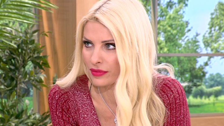 Ελένη Μενεγάκη: Πώς σχολίασε το νέο κατάξανθο look της Κορινθίου &amp; τη σεμνότυφη στάση των κοριτσιών του GNTM;