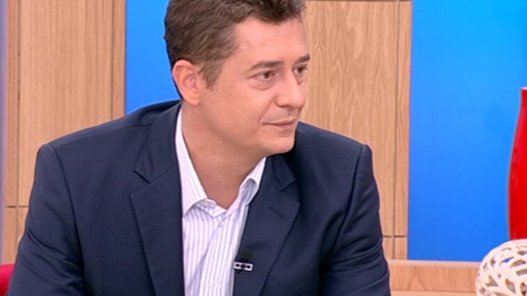 Αντώνης Σρόιτερ: «Ζω τη δικτατορία του Nickelodeon. Στο σπίτι δεν έχω δικαίωμα πρόσβασης στην τηλεόραση»