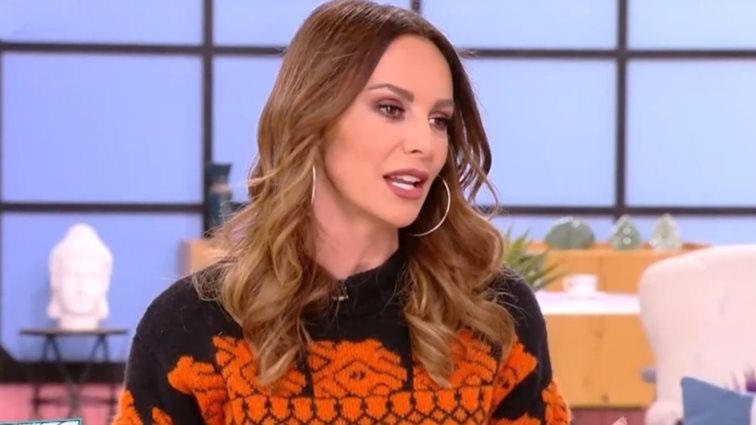 Μπέττυ Μαγγίρα σε Γρηγόρη Αρναούτογλου: "Χώνεψέ το, ο Νίκος Μουτσινάς δεν θέλει να σε συναντήσει"