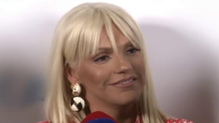 Σάσα Σταμάτη : Τα σχόλια για τα χαμηλά ποσοστά τηλεθέασης στην πρεμιέρα και τον ανταγωνισμό
