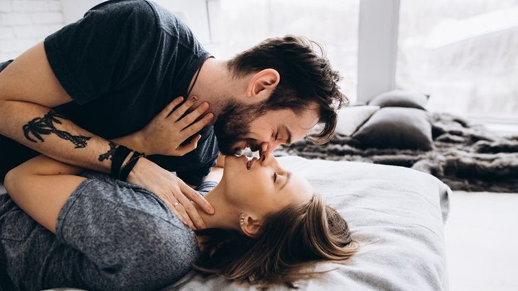 Οι επιστημονικοί λόγοι για να μη θέλεις να είσαι άλλο single
: Η δέσμευση τελικά μπορεί να σου κάνει καλό.
