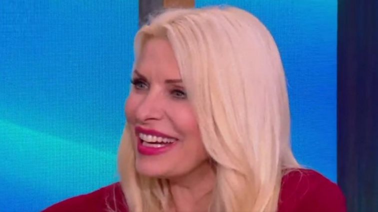 H Ελένη Μενεγάκη &amp; τo αστείο περιστατικό με τα παιδιά της