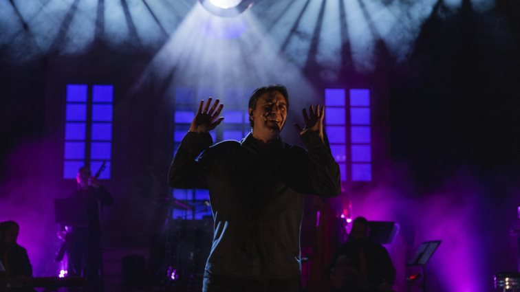 Ο Γιάννης Κότσιρας και το &quot;Κατάστρωμα Α&quot; συνεχίζουν με έξτρα παραστάσεις