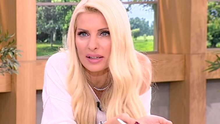 Ελένη Μενεγάκη: Τα παράπονα των τηλεθεατών &amp; το παρολίγον λάθος on air