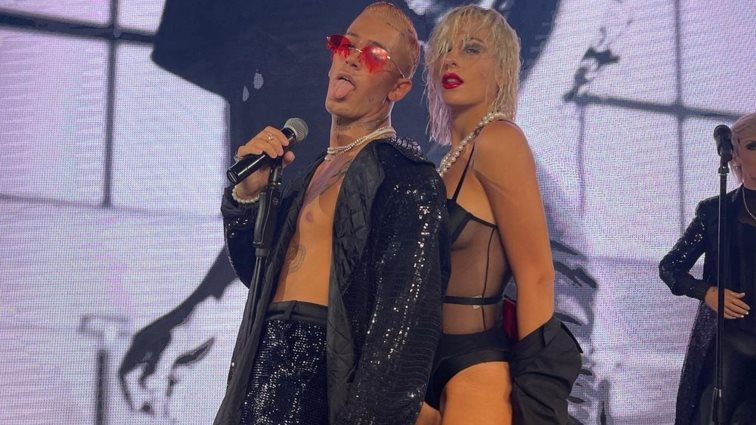 Τάσος Ξιαρχό | Η κολλητή του φίλη, Ίριδα Παπουτσή ξεκαθαρίζει: &quot;Καλά κάνει και τα παθαίνει για να βάλει λίγο μυαλό&quot;