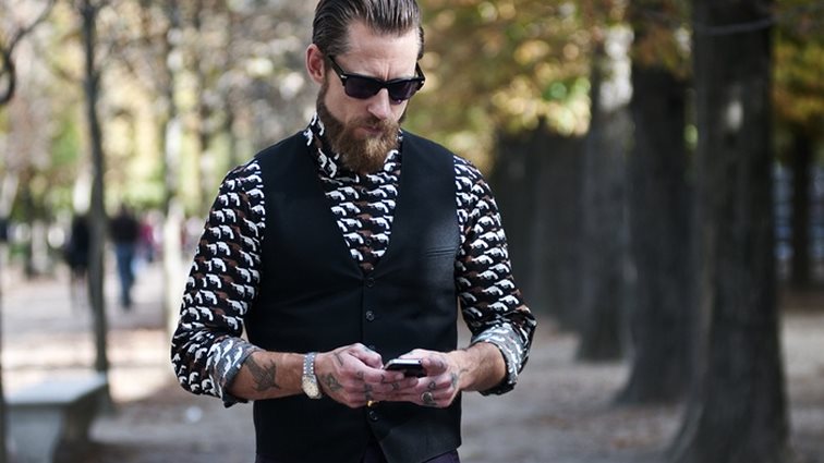 Πώς να φορέσεις σωστά τα printed πουκάμισα
: Έχει επιστρέψει για τα καλά αυτό το καλοκαίρι!
