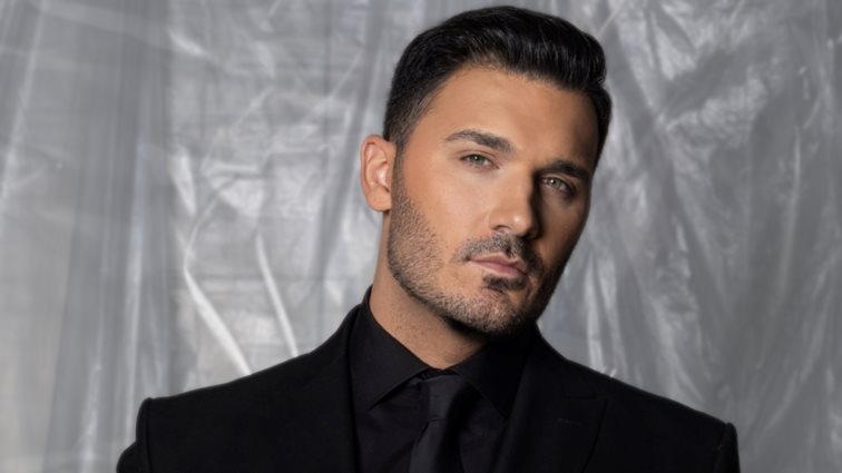 Ο Βασίλης Οικονόμου με νέο τραγούδι και εκρηκτική συνεργασία