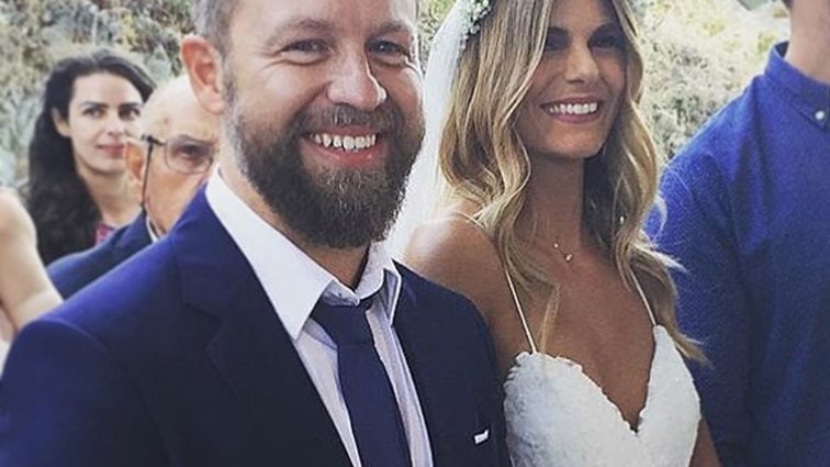 Γιάννης Βαρδής: Φωτογραφίζει τη σύζυγό του &amp; δηλώνει: «Της αξίζει μόνο να χαμογελάει»