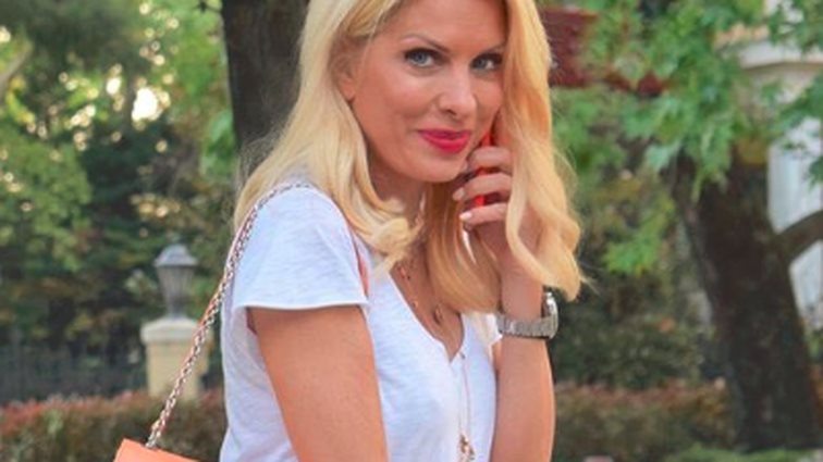 Ελένη Μενεγάκη: Η νέα φωτογραφία με την κόρη της στα Άχλα