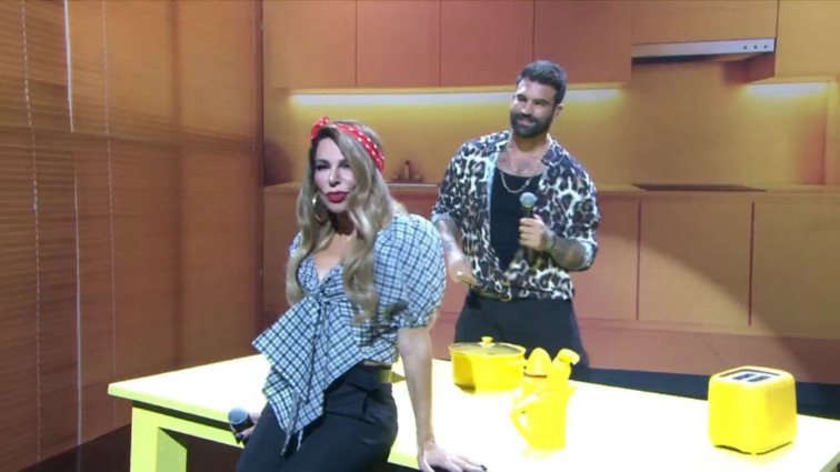 J2US | Η πρόοδος του Δημήτρη Αλεξάνδρου &amp; το σκονάκι της Κέλλυς Κελεκίδου