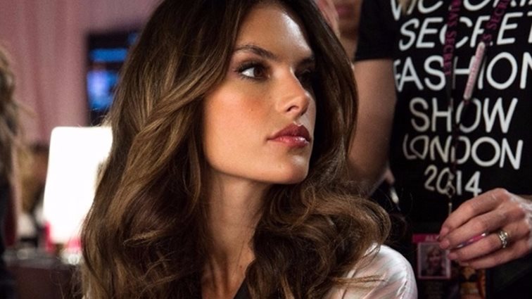 Alessandra Ambrosio: Θα είναι αυτό το τελευταίο show της για τη Victoria&#39;s Secret;
