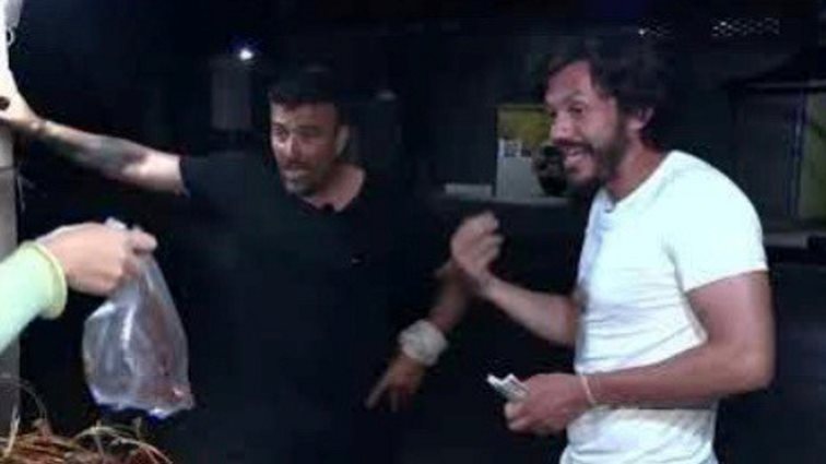 Asia Express | Άγριος καυγάς μεταξύ Γιάννη Αϊβάζη &amp; Λευτέρη Δημηρόπουλο