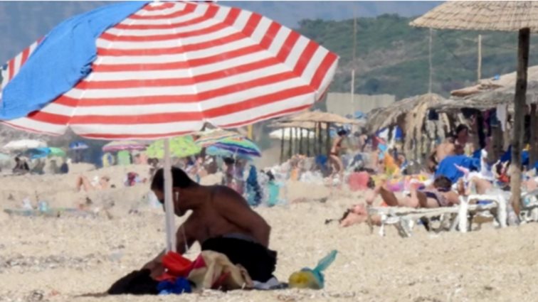 Καιρός: 40άρια το Σαββατοκύριακο - Επιμένουν τα μελτέμια – Με τι καιρό έρχεται ο Αύγουστος