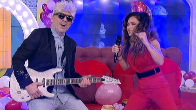 Αποστολία Ζώη: Η εμφάνιση - έκπληξη στο «Καλό Μεσημεράκι» και το επικό ντουέτο με τον Μουτσινά