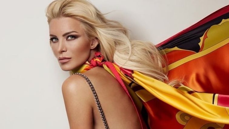 Η Κατερίνα Καινούργιου καλωσορίζει τους συνεργάτες της πίσω στη "Super Κατερίνα" - Δείτε τα απολαυστικά βίντεο