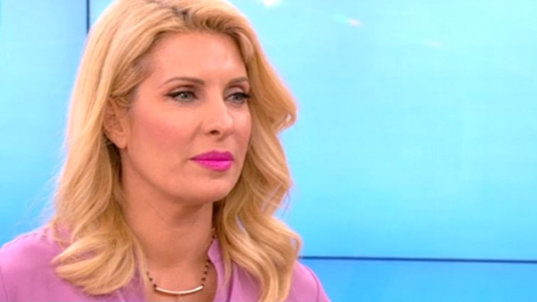 Ελένη Μενεγάκη: Η απρόσμενη πρόταση on air &amp; η αντίδρασή της: Video