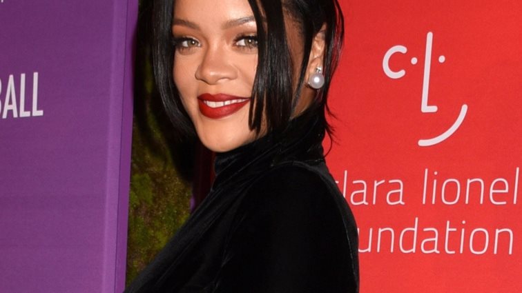 Rihanna : Με αφέλειες η πασίγνωστη τραγουδίστρια! Αφού υπέκυψε κι αυτή…
