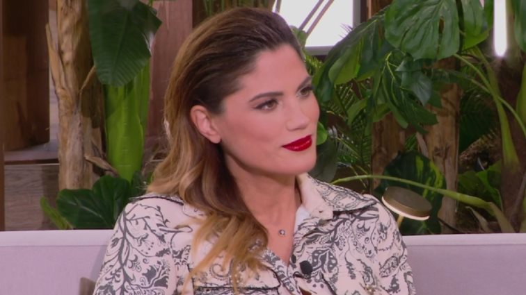 Η Μαίρη Συνατσάκη στην "Ελένη" στον 7ο μήνα της εγκυμοσύνης: "Ήταν κάτι που συνέβη από πολύ μεγάλη χαρά και επιθυμία αλλά όχι με τόση ευκολία"