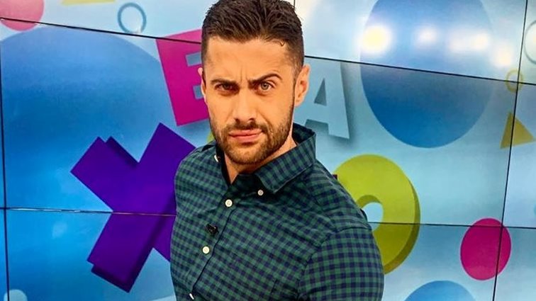 Κωνσταντίνος Βασάλος: Η έκπληξη on air &amp; η «διαφορετική» τούρτα