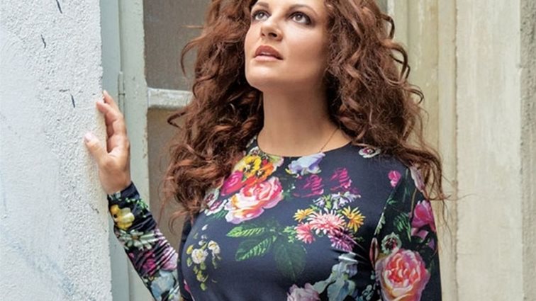 Η Τάνια Τρύπη live στο Arch : Ένα μεγάλο αφιέρωμα σε τραγούδια από το θέατρο &amp; τον κινηματογράφο