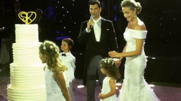 Σάκης Ρουβάς &amp; Κάτια Ζυγούλη: Όλη η showbiz ήταν στον γάμο της δεκαετίας!