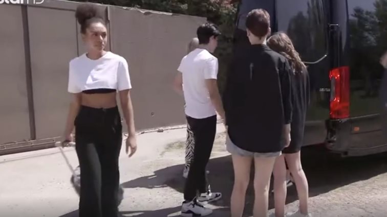 GNTM | Εγκατέλειψαν το σπίτι τα μοντέλα λόγω φωτιάς