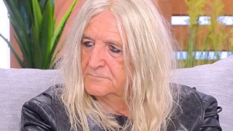 Νίκος Καρβέλας: Η εκκλησία ήθελε να με αφορίσει ως σατανιστή για τους &quot;Δαίμονες&quot;