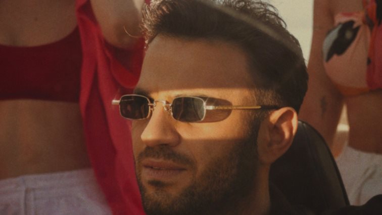 Ο Hovig μας ταξιδεύει στο ειδυλλιακό Ναύπλιο τραγουδώντας "Που το Πάει"