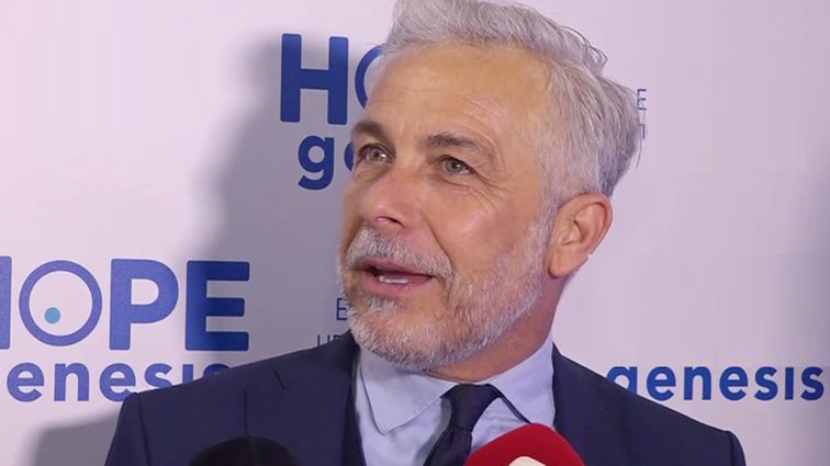 Χάρης Χριστόπουλος: «Ο γάμος μου θα γίνει σε ένα ερημονήσι και θα φοράμε όλοι παρεό»