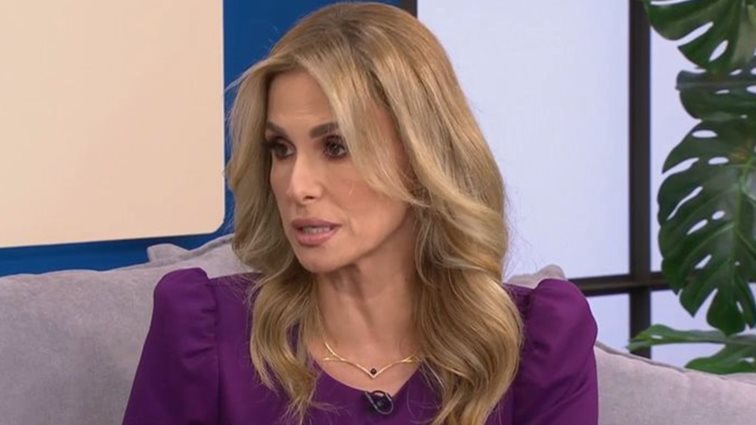 &quot;Λύγισε&quot; η Ζωή Κρονάκη μιλώντας για τον Αλέξανδρο Νικολαΐδη: &quot;Έπαθα τεράστιο σοκ, του έκανα συνέντευξη πριν από πέντε μήνες&quot;